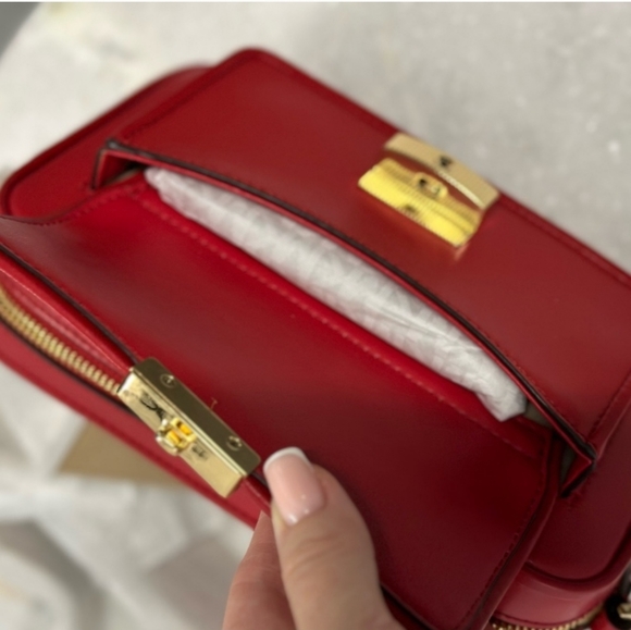 Brand new Michael KORS Sloan bag - Picture 3 of 7